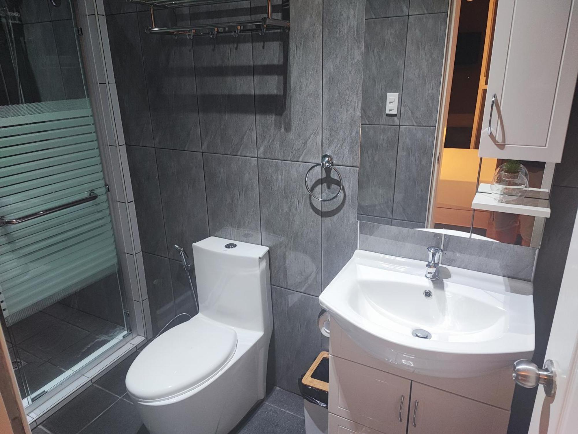 Bonsai Jacuzzi Suites Panglao-stad Buitenkant foto
